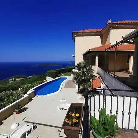 Lux Provence * Будва
