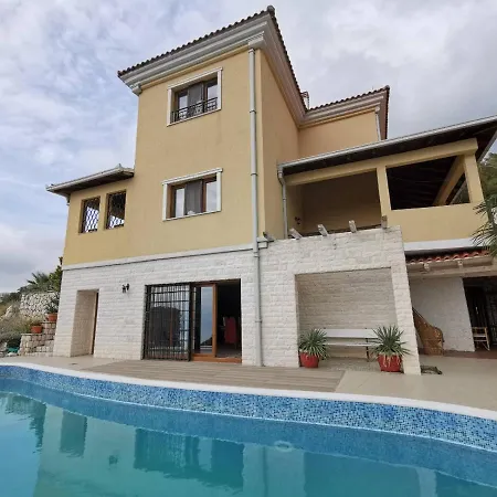 Lux Provence Вилла